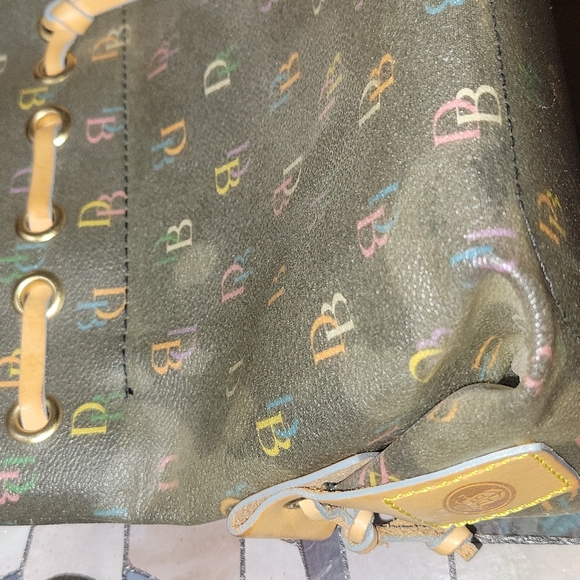 Dooney and Bourke - Picture 4 of 6